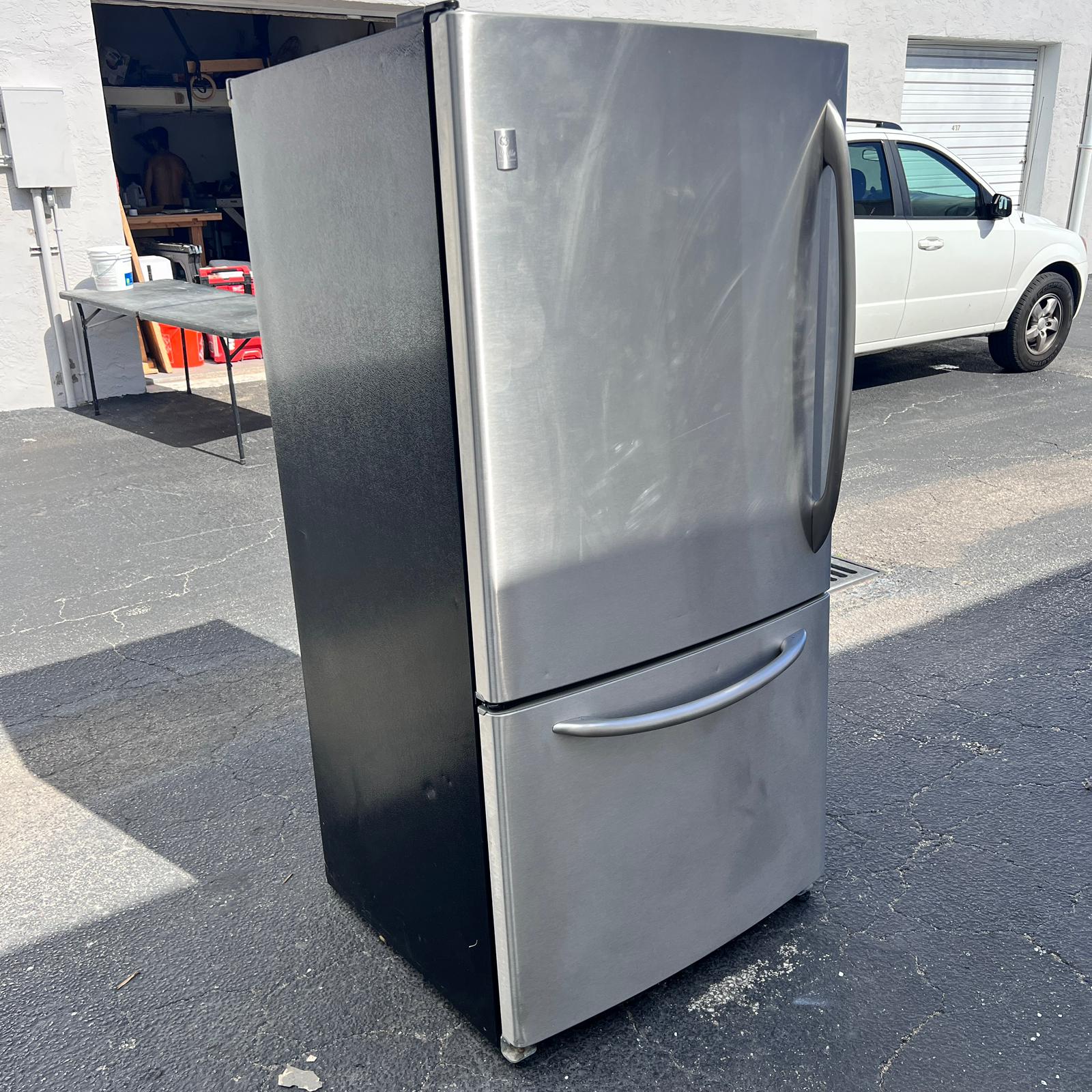 GE Profile Stainless Steel Bottom-Freezer Drawer Refrigerator GE Profile Stainless Steel Bottom-Freezer Drawer Refrigerator